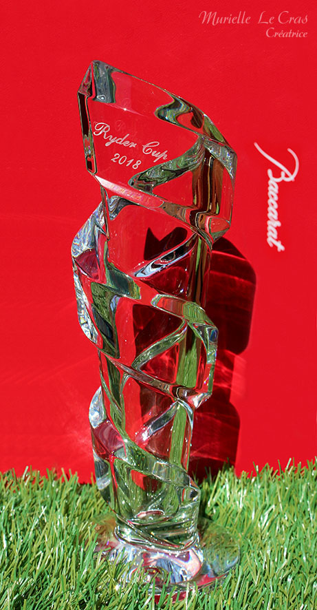 Vase en cristal de Baccarat gravé et personnalisé pour le trophée de la Ryder Cup