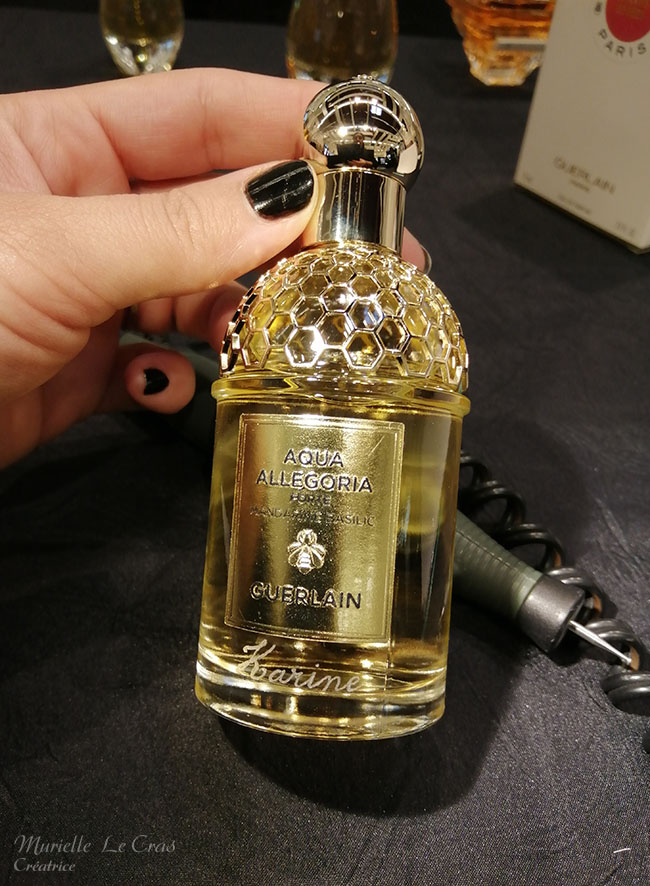 Flacon de parfum Guerlain, personnalisé avec un prénom gravé.