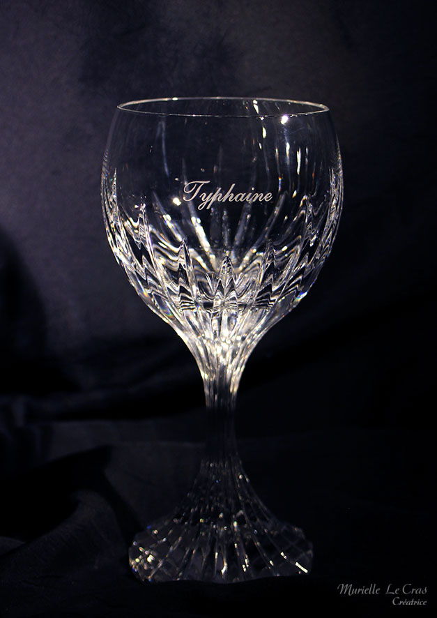 Verres Masséna en cristal de Baccarat gravés et personnalisés avec les prénoms à offrir en cadeau