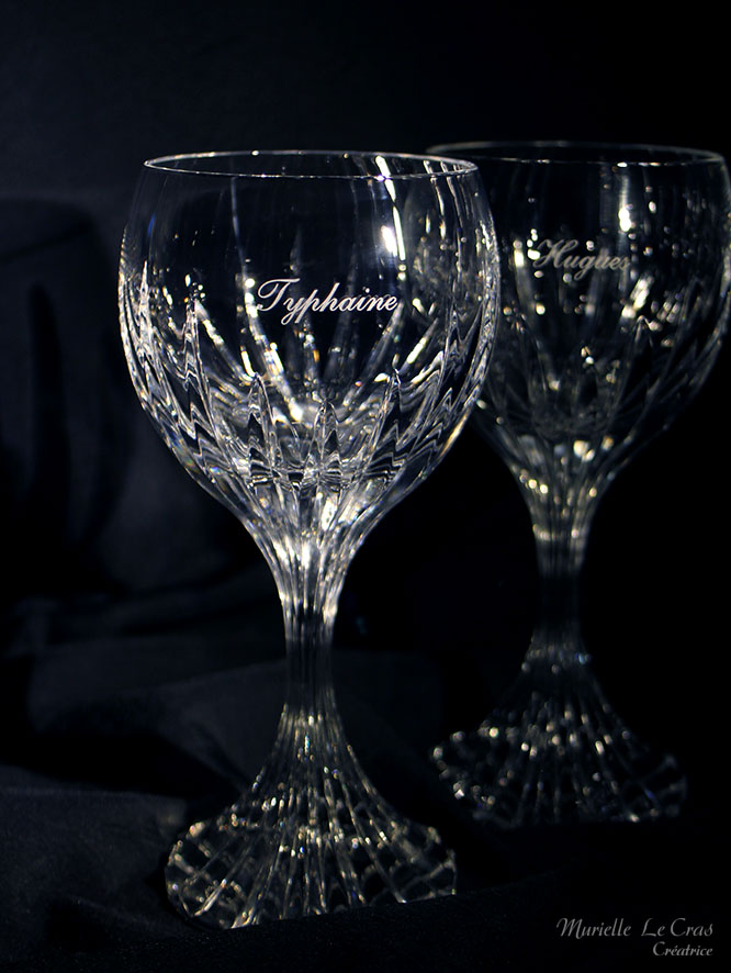 Verres Masséna en cristal de Baccarat gravés et personnalisés avec les prénoms à offrir en cadeau