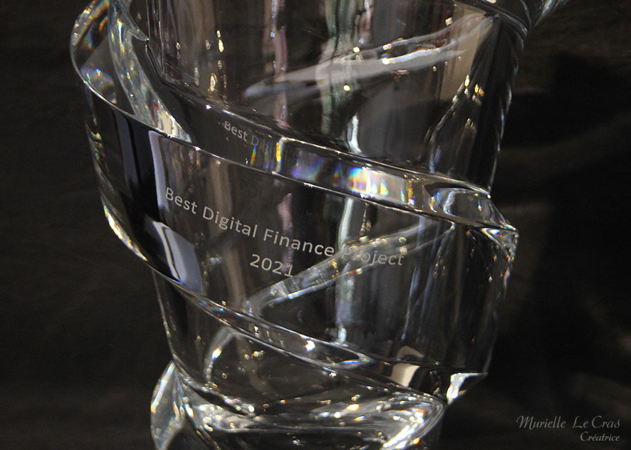 Vase en cristal de Baccarat personnalisé pour un trophée en cadeau de la Société Saint Gobain