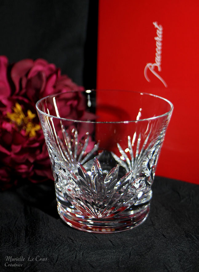 Verre Lutetia en cristal de Baccarat personnalisé avec des initiales et une date